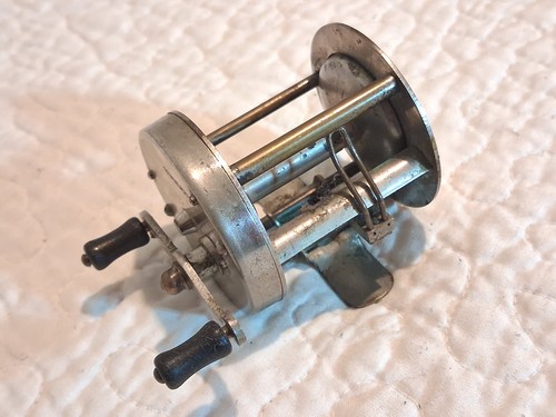 Moulinet pêche ancien - de,
